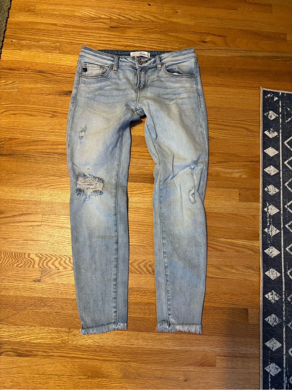 KanCan capri size 27